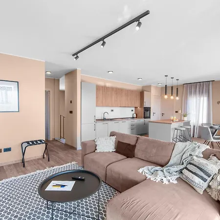 Quercus Village Penthouse With Jacuzzi *