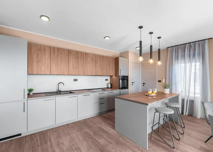 Quercus Village Penthouse With Jacuzzi Lejlighed *