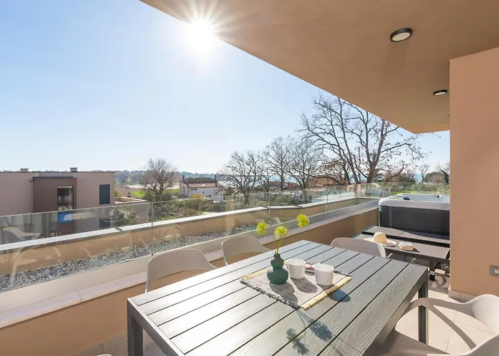 Appartement Quercus Village Penthouse With Jacuzzi *