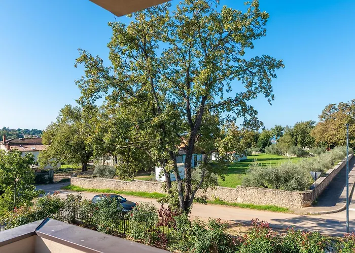 Quercus Village Penthouse With Jacuzzi Lejlighed *