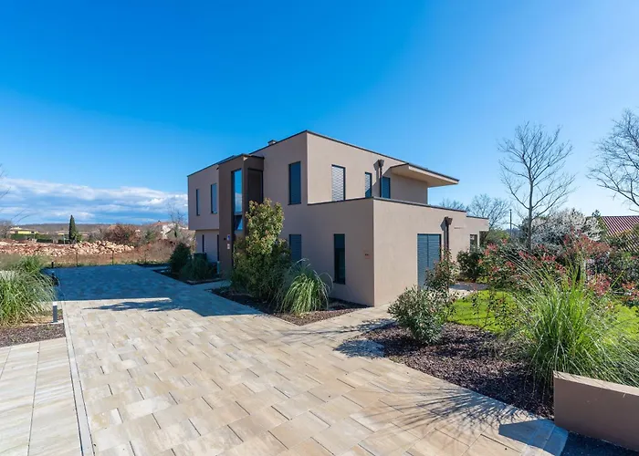 Quercus Village Penthouse With Jacuzzi Appartement