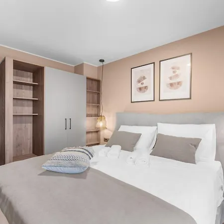 Quercus Village Penthouse With Jacuzzi Novigrad (Istria)